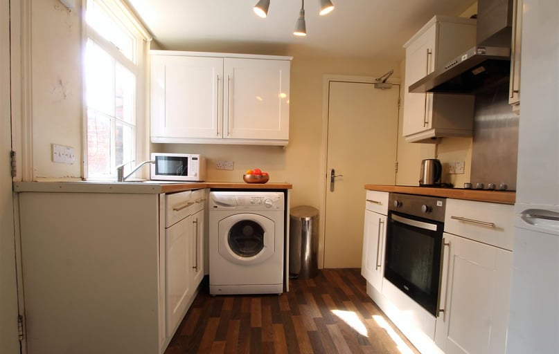 Addycombe Terrace, Heaton, Newcastle - Image 1